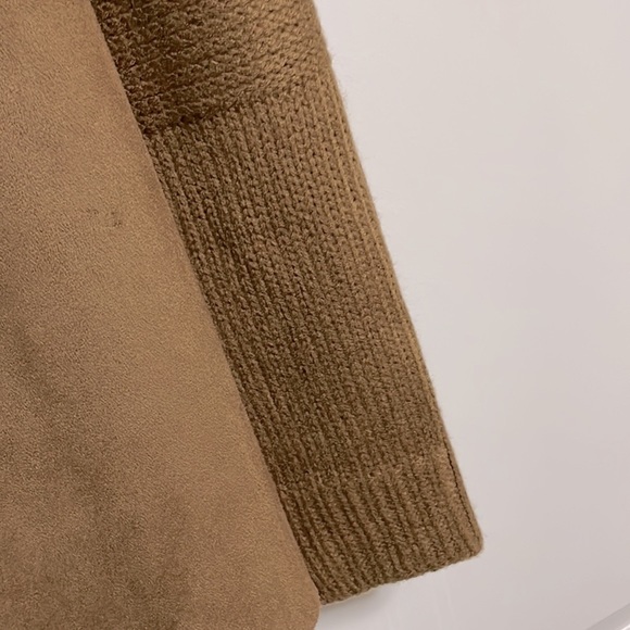 Debby Collection - faux fur, suede-look sweater cardigan - Women’s M - Picture 3 of 9